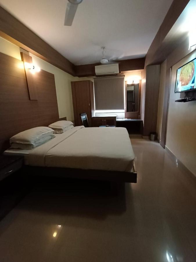Hotel A P コインバトール エクステリア 写真